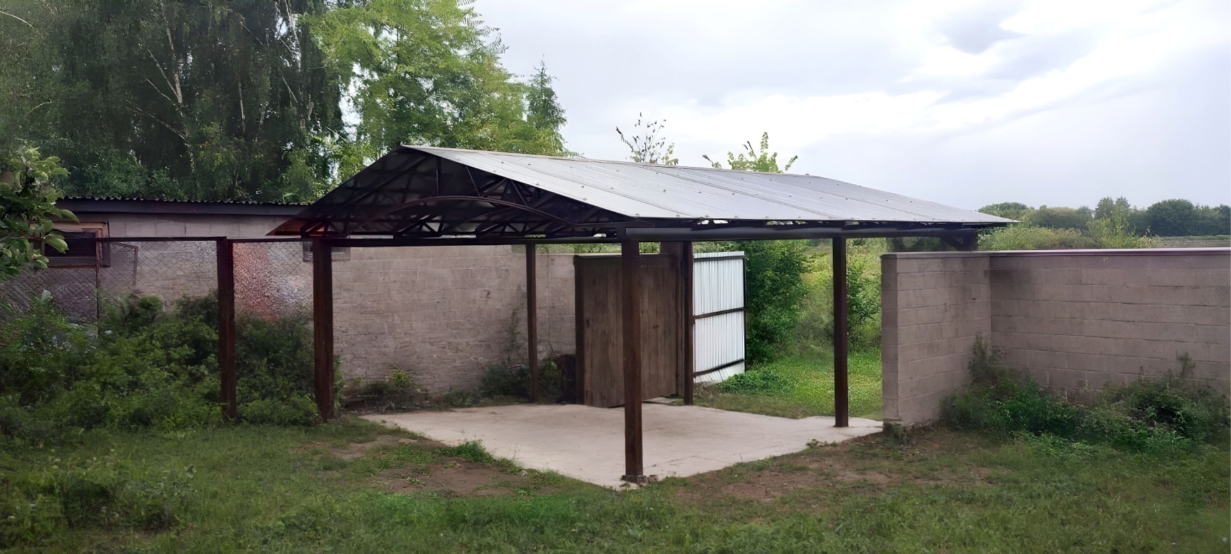 Арочный автонавес для дачи