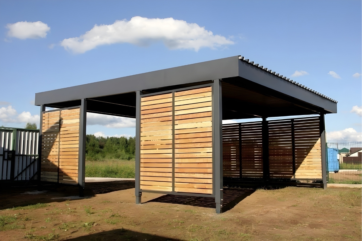 Односкатный автонавес из поликарбоната в стиле хай-тек для автомобиля с закрытыми боковинами Современный автонавес с крышей из поликарбоната